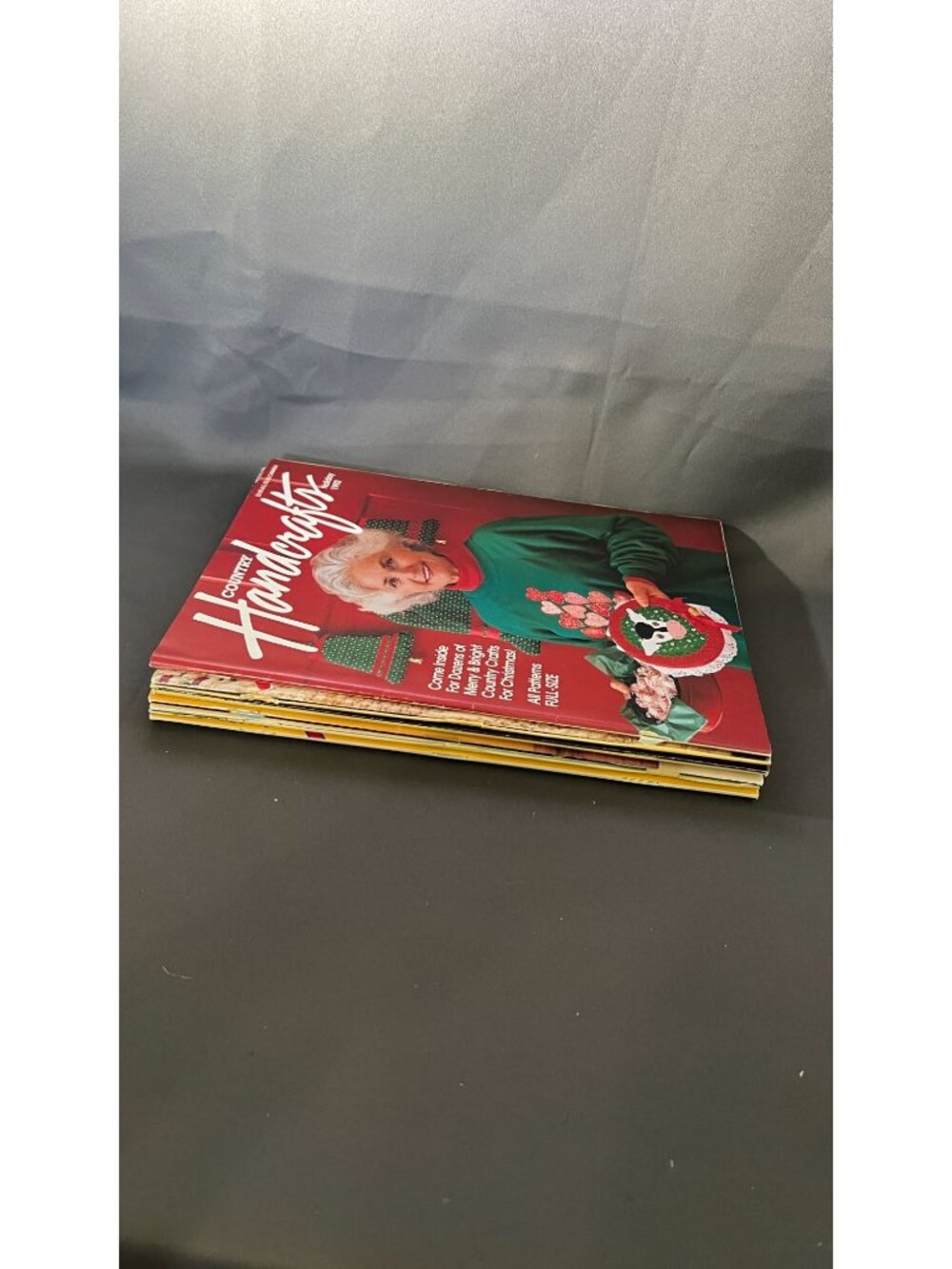 4 Vintage Country Handcrafts Magazines Holiday & 2 Bazaar Editions